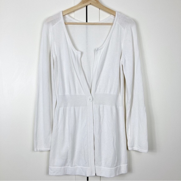 Devernois Cardigan - Picture 10 of 11